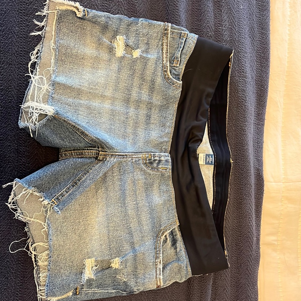 Maternity under the belly Jean shorts